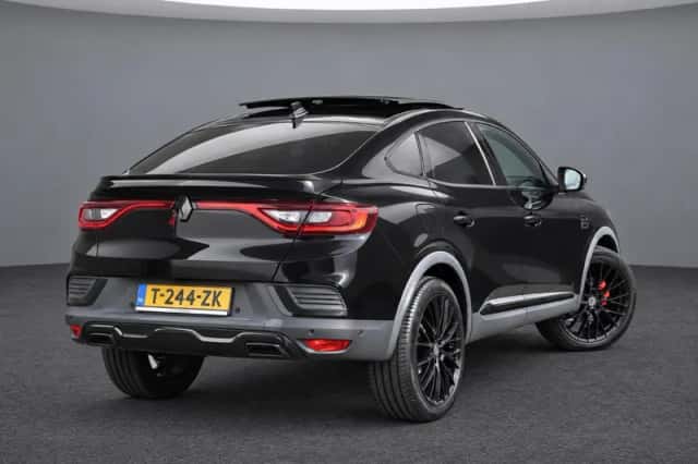 Renault Arkana (2023) thumbnail 3