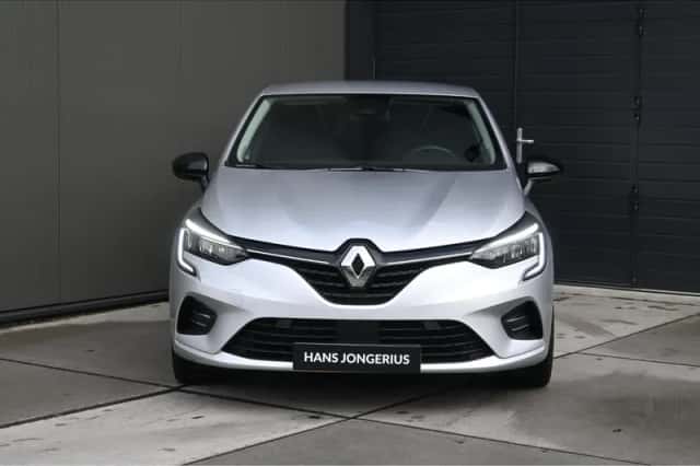 Renault Clio (2023) thumbnail 2