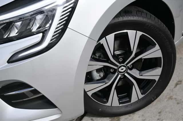 Renault Clio (2023) thumbnail 4