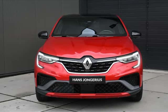 Renault Arkana (2022) thumbnail 2