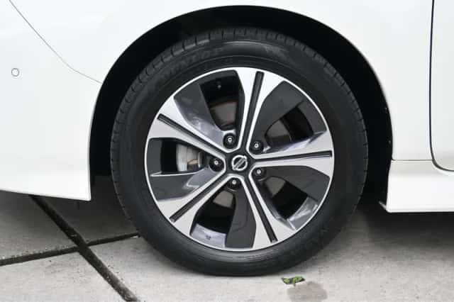 Nissan Leaf (2018) thumbnail 4