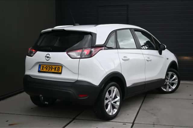Opel Crossland X (2020) thumbnail 3