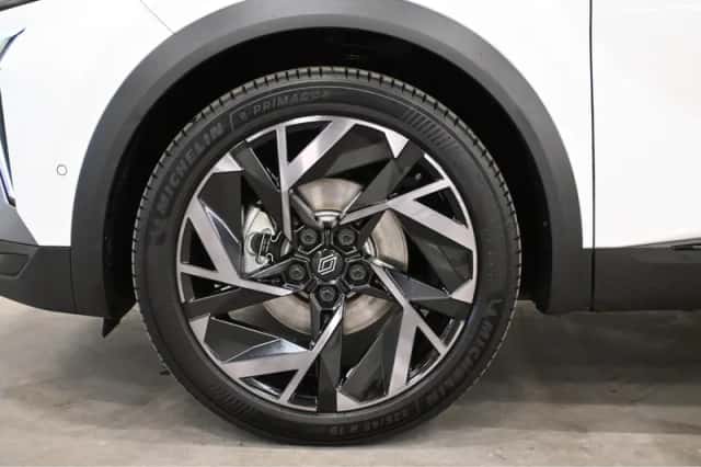 Renault Captur (2025) thumbnail 4
