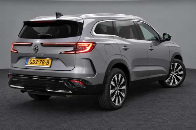 Renault Espace (2024) thumbnail 3