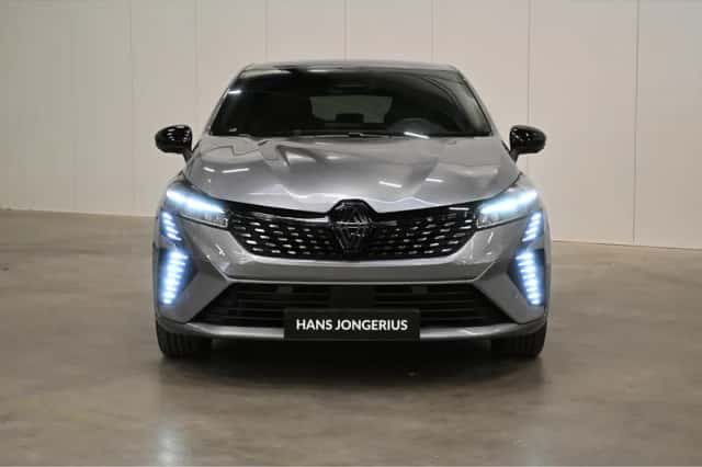 Renault Clio (2025) thumbnail 2