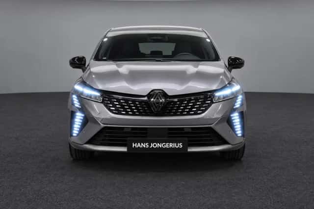 Renault Clio (2025) thumbnail 2