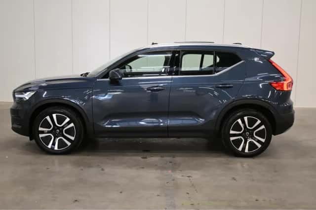 Volvo XC40 (2021) thumbnail 5