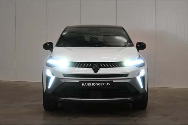 Renault Captur (2025) thumbnail 2
