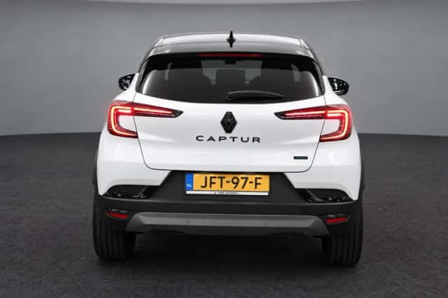 Renault Captur (2025) thumbnail 6