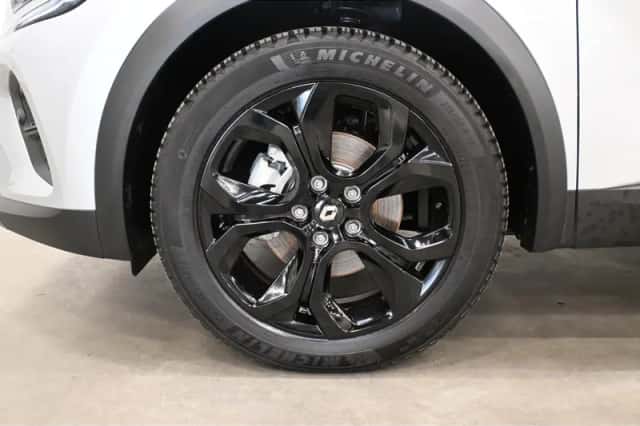 Renault Captur (2023) thumbnail 4