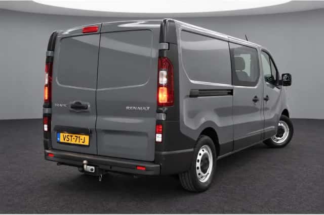 Renault Trafic (2022) thumbnail 3