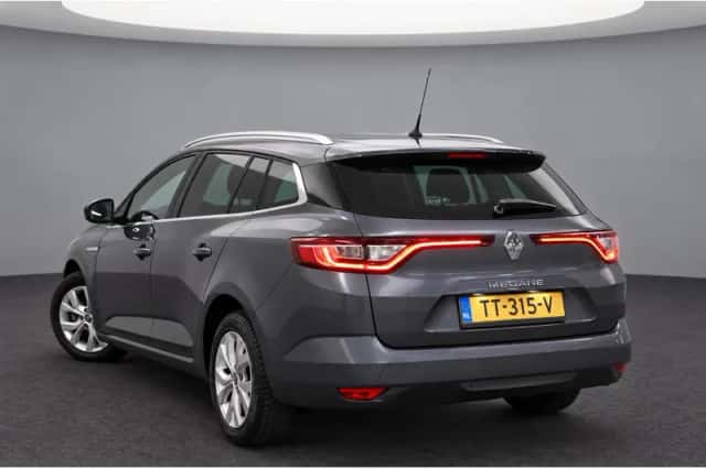 Renault Mégane (2018) thumbnail 2