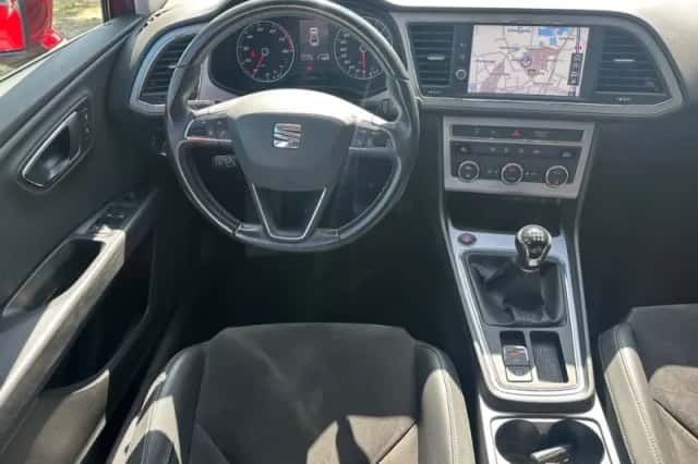 SEAT Leon (2017) thumbnail 2