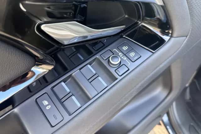 Land Rover Range Rover Evoque (2021) thumbnail 6