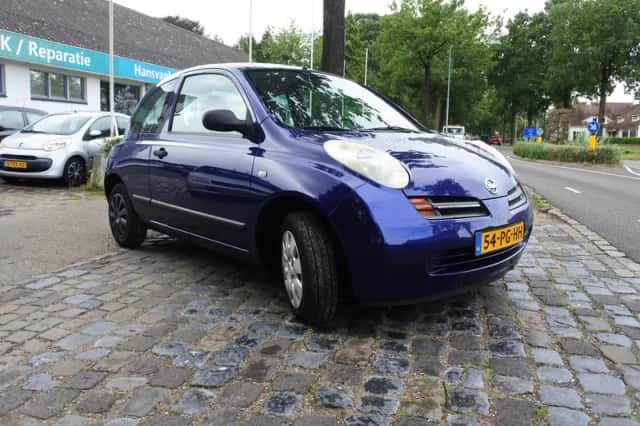 Nissan Micra (2004) thumbnail 1
