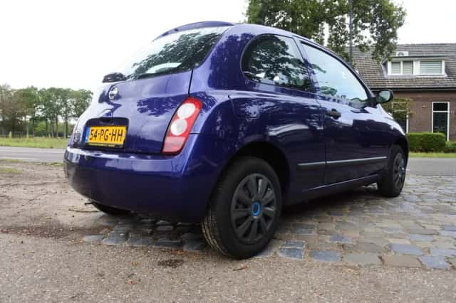 Nissan Micra (2004) thumbnail 4
