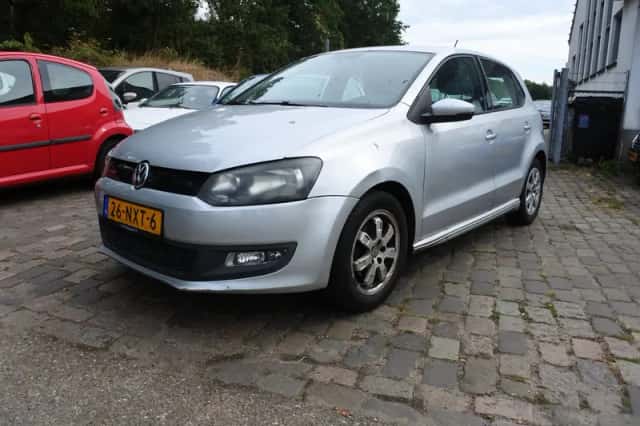 Volkswagen Polo (2010) thumbnail 1