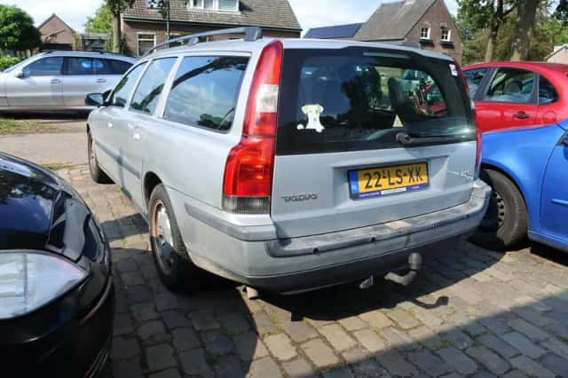 Volvo V70 (2003) thumbnail 4