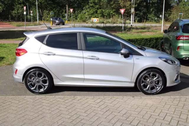 Ford Fiesta (2019) thumbnail 4