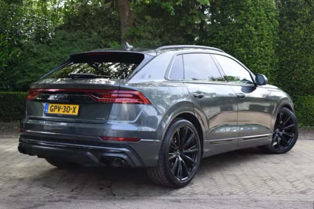 Audi Q8 (2021) thumbnail 2