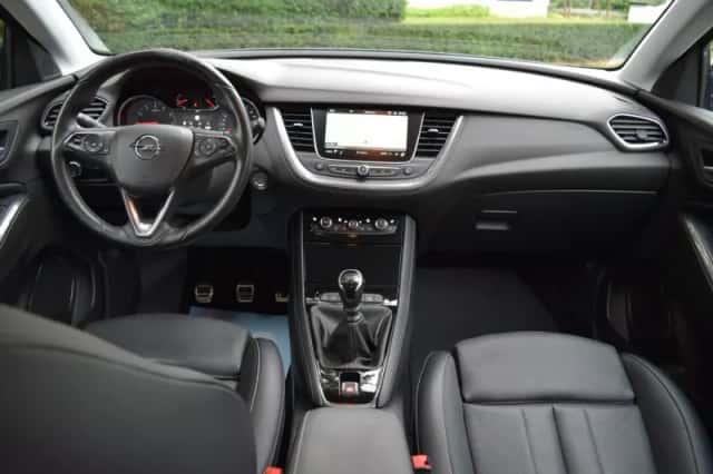 Opel Grandland (2018) thumbnail 3