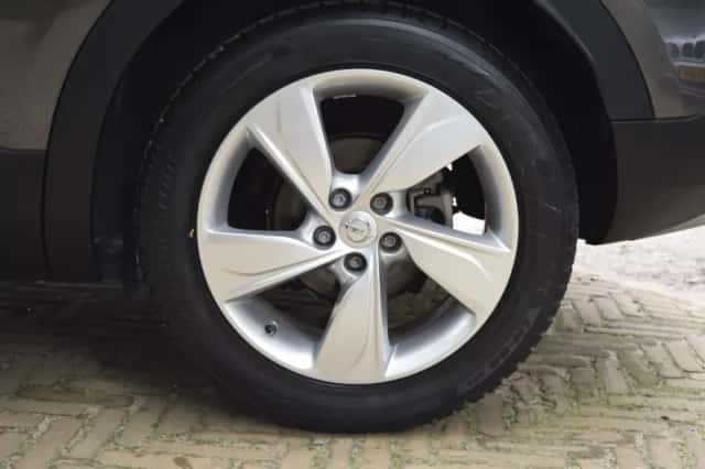 Opel Grandland (2018) thumbnail 4