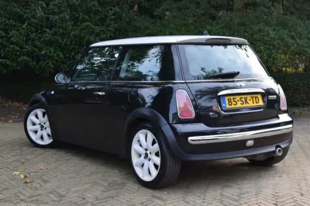 MINI Cooper (2003) thumbnail 6