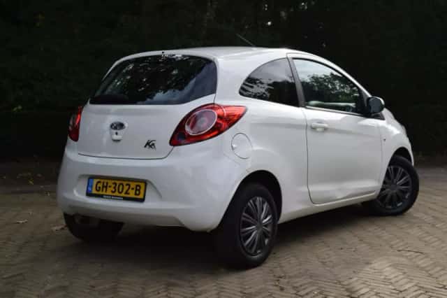 Ford Ka (2009) thumbnail 2