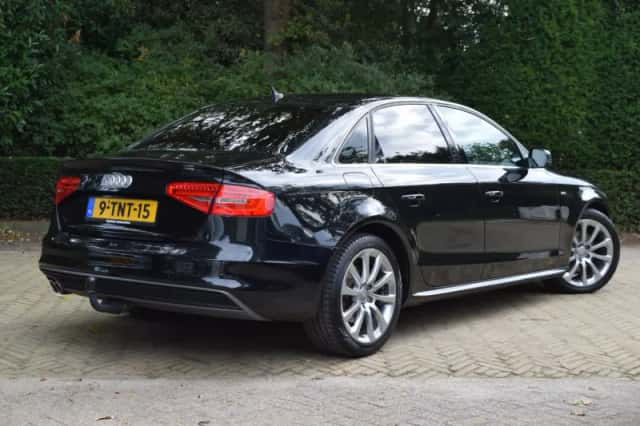 Audi A4 (2014) thumbnail 2