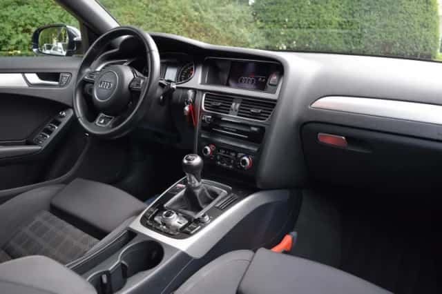 Audi A4 (2014) thumbnail 3