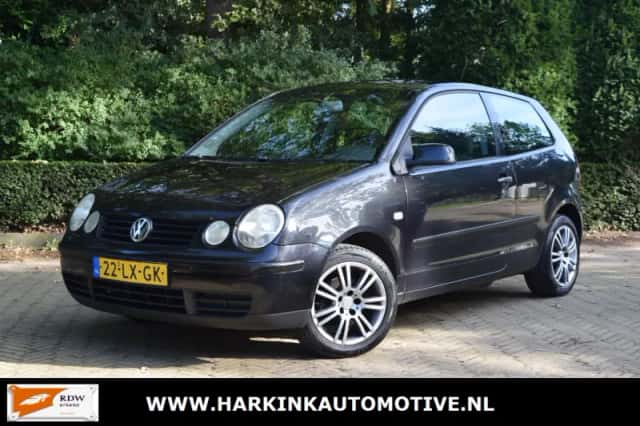 Volkswagen Polo (2003) thumbnail 1