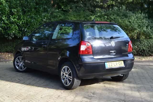 Volkswagen Polo (2003) thumbnail 6