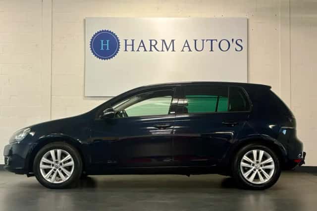 Volkswagen Golf (2011) thumbnail 2