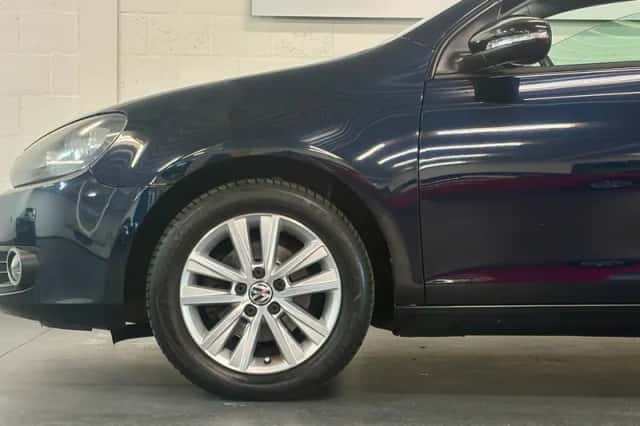 Volkswagen Golf (2011) thumbnail 5
