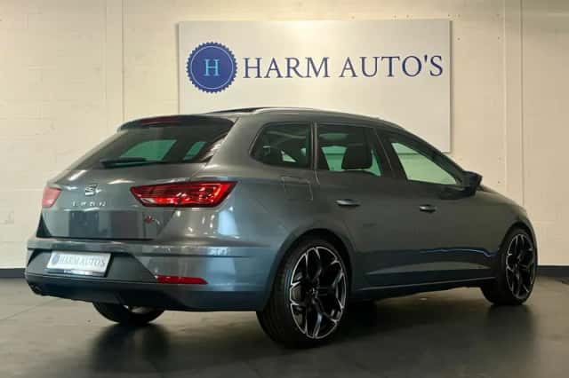 SEAT Leon (2017) thumbnail 6