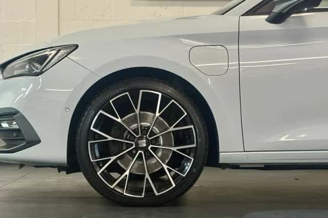 SEAT Leon (2021) thumbnail 5
