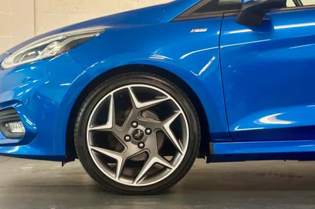Ford Fiesta (2019) thumbnail 5