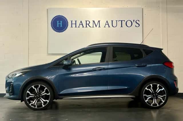 Ford Fiesta (2022) thumbnail 2