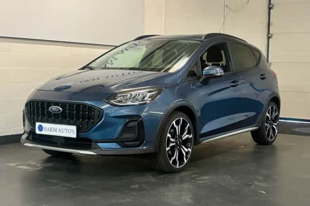 Ford Fiesta (2022) thumbnail 3