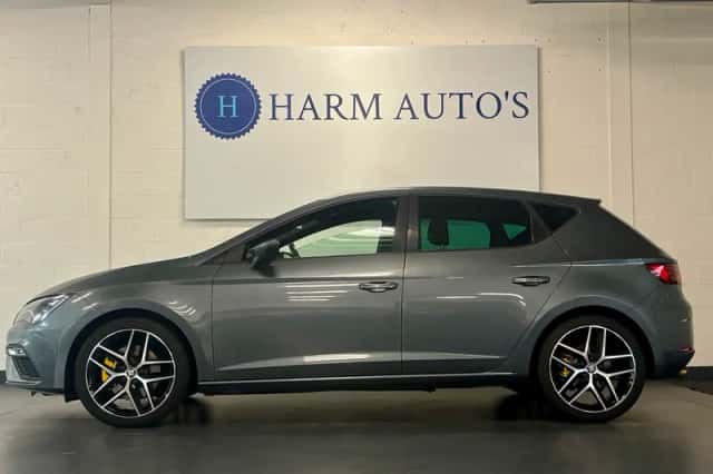 SEAT Leon (2017) thumbnail 2