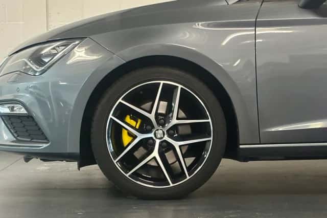 SEAT Leon (2017) thumbnail 5