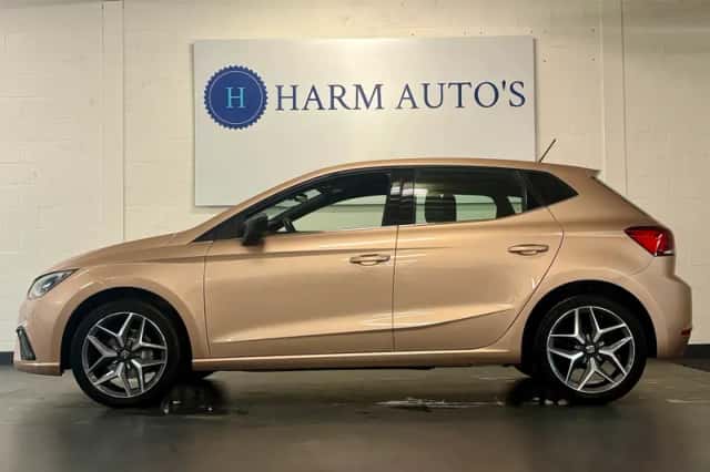 SEAT Ibiza (2017) thumbnail 2