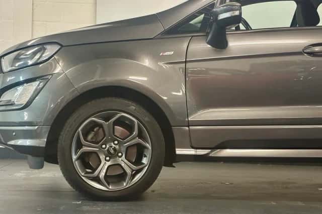 Ford EcoSport (2019) thumbnail 3