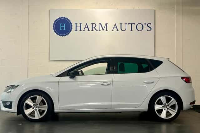 SEAT Leon (2014) thumbnail 2