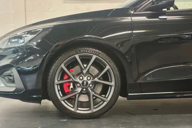 Ford Focus (2020) thumbnail 5
