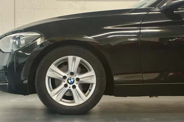 BMW 1-Serie (2011) thumbnail 5