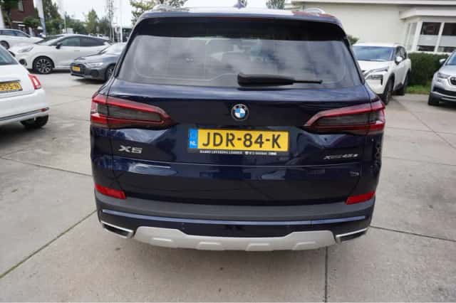 BMW X5 (2021) thumbnail 5