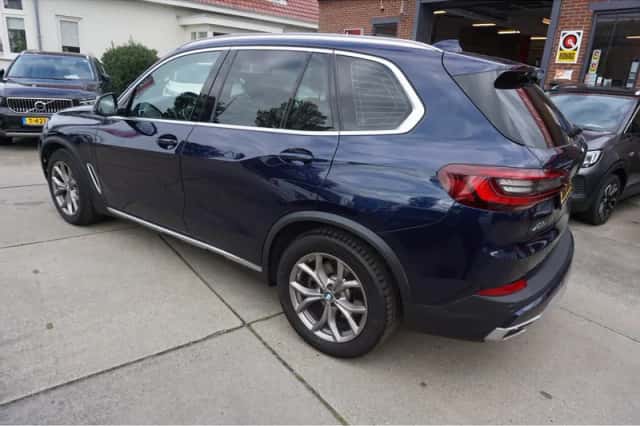 BMW X5 (2021) thumbnail 6