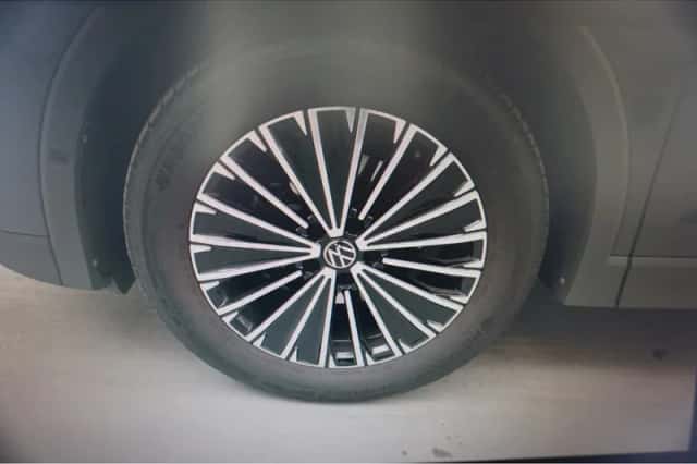 Volkswagen Tiguan (2025) thumbnail 6