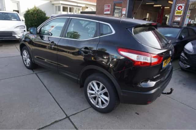 Nissan Qashqai (2017) thumbnail 6
